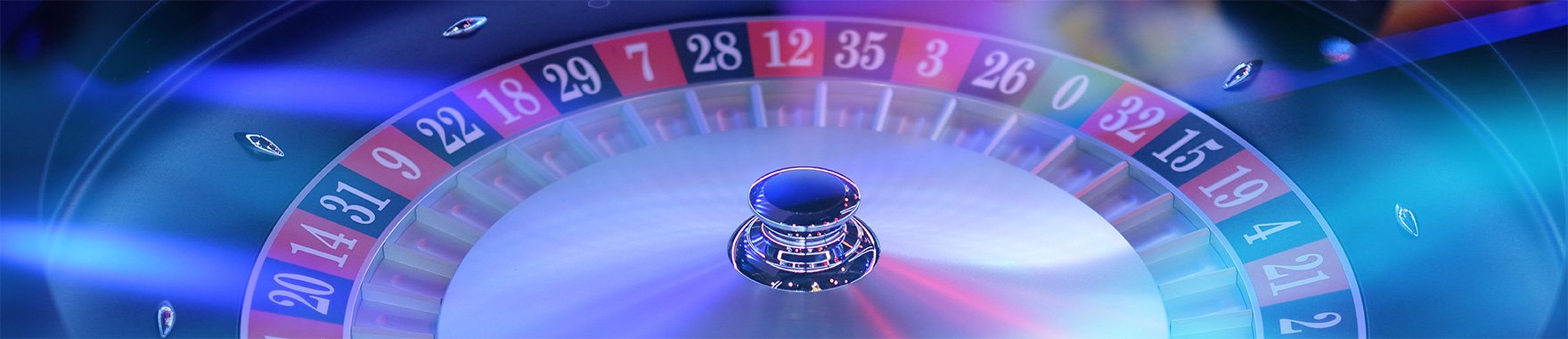 Dashboard program loyalitas qiuqiu menampilkan struktur cashback mingguan dan tier VIP untuk pemain Captain's Bounty